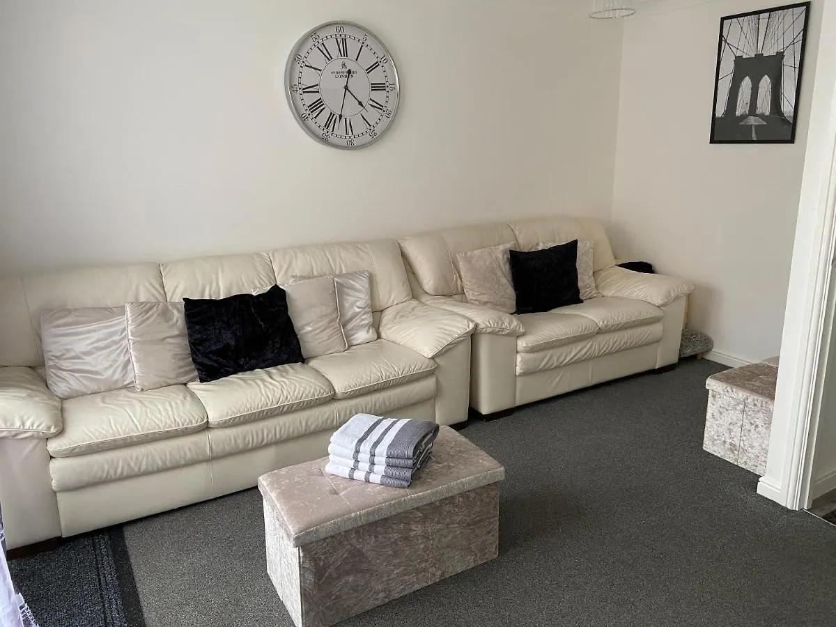 Stony Apartment House Doncaster 0*,